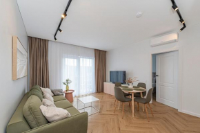 Charming 1 BD Apartment by Hostlovers